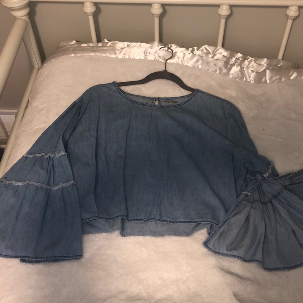 Blue, long sleeve crop top